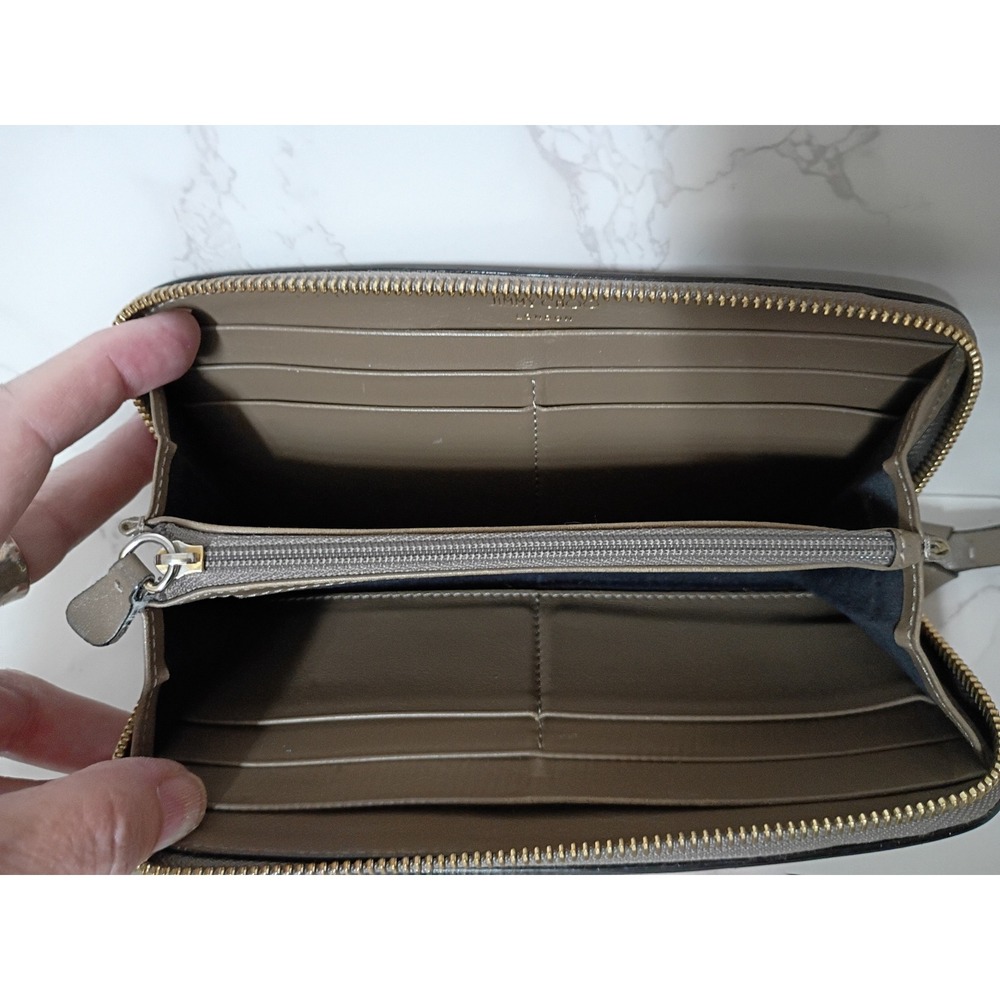 JIMMY CHOO Filipa Star-Studded Zip-Around Brown Leather Wallet - EUC - Picture 7 of 9